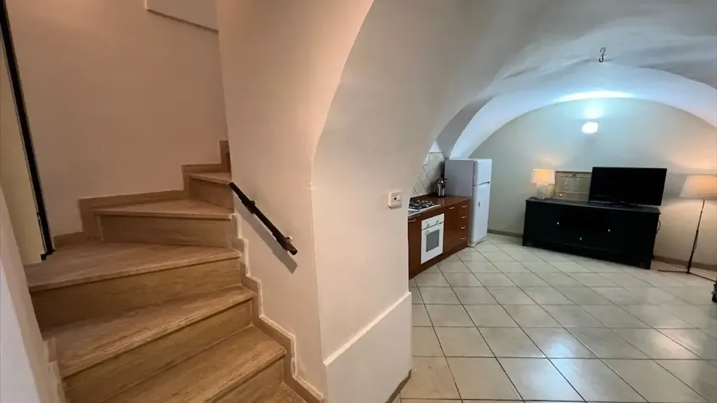 Elutuba - Restored Townhouse in Chieti Centre