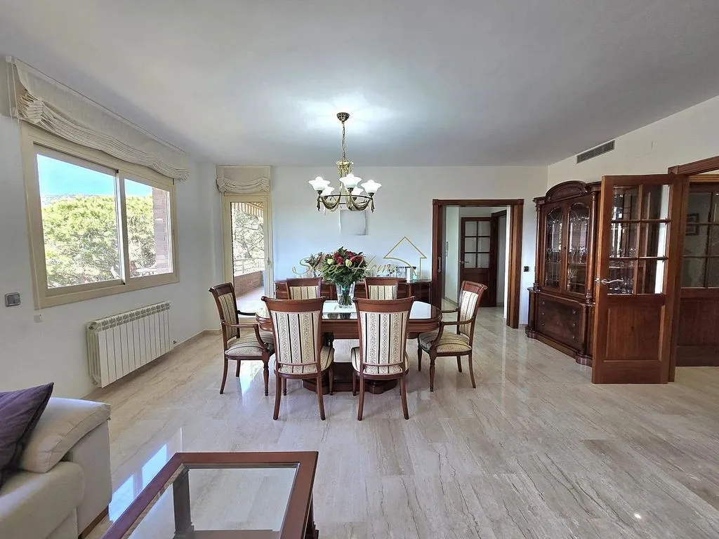 Söögituba - Luxury House with Pool in Cabrils, Catalonia