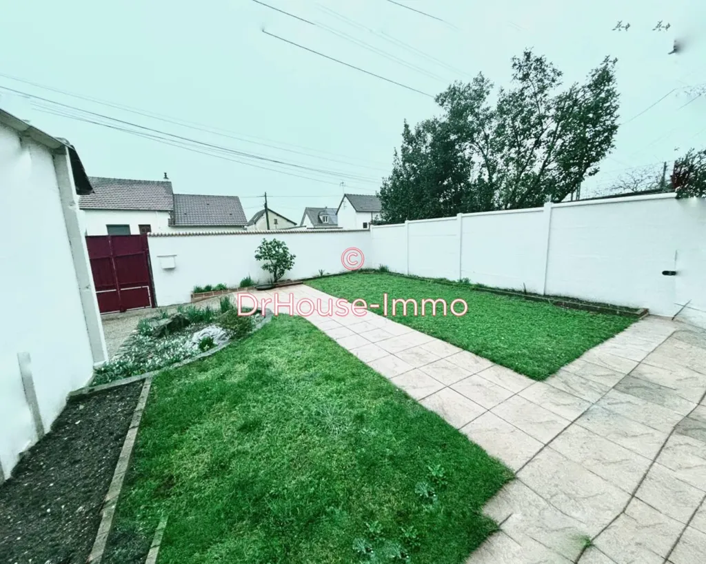 Aed - 6-Piece House with Garden in Limay