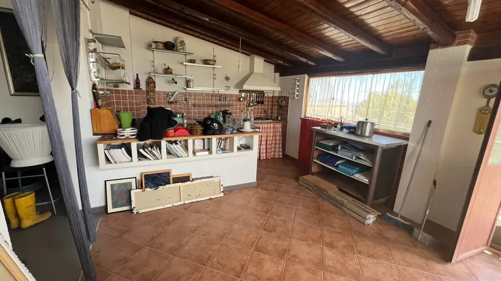 Cuisine - Villa Portion with Garden in Casteldaccia