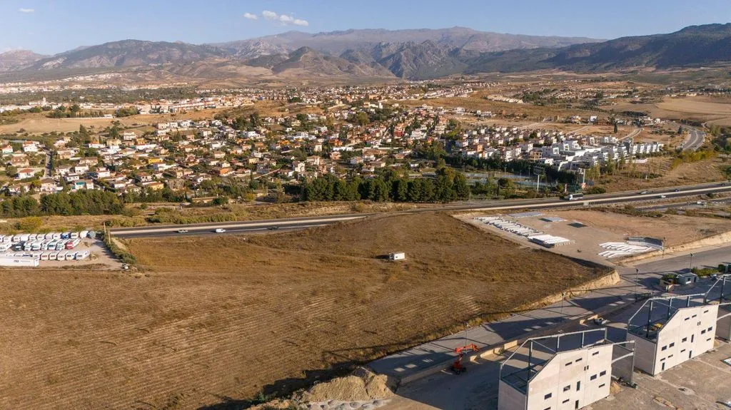 Vue aérienne - Building Land with Urbanisation Potential in Otura