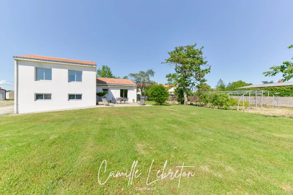 Jardin - Maison Familiale avec Grand Terrain à Vallet