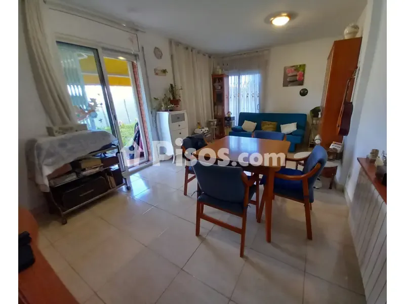 Salle à manger - Ground Floor Flat with Garden in Ripollet
