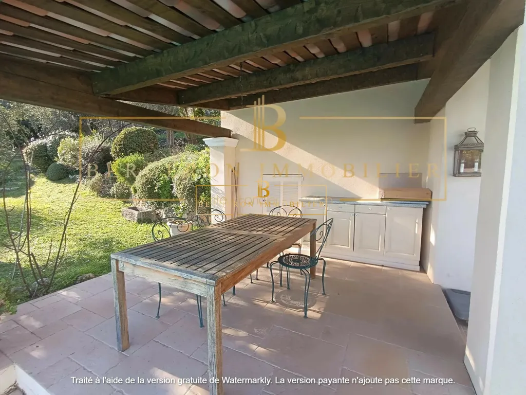 Terrasse - Villa avec Vue Panoramique et Piscine au Tignet