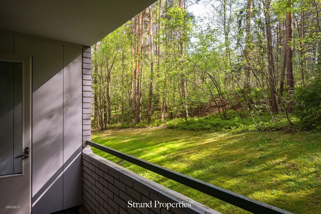Balcon - Modern Apartment with Balcony in Kaarina Centre