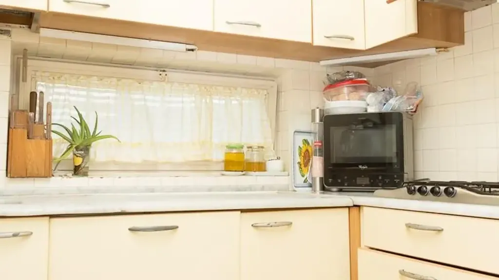 Cuisine - Detached House with Private Garden in Massa