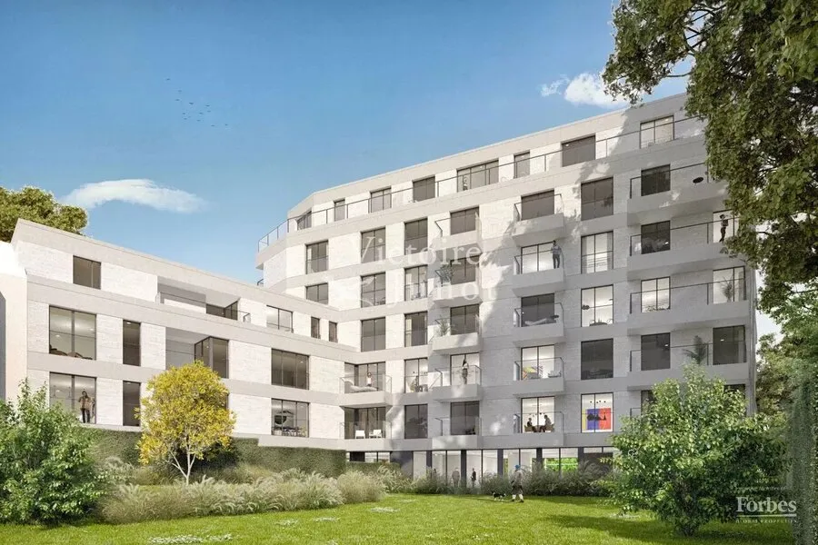 2-Bedroom Flat with Terraces in Woluwe