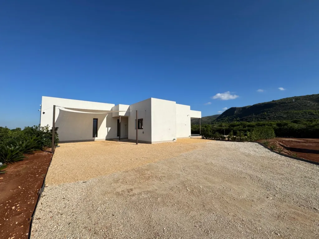 Välivaade - Modern Villa with Pool in Beniarbeig
