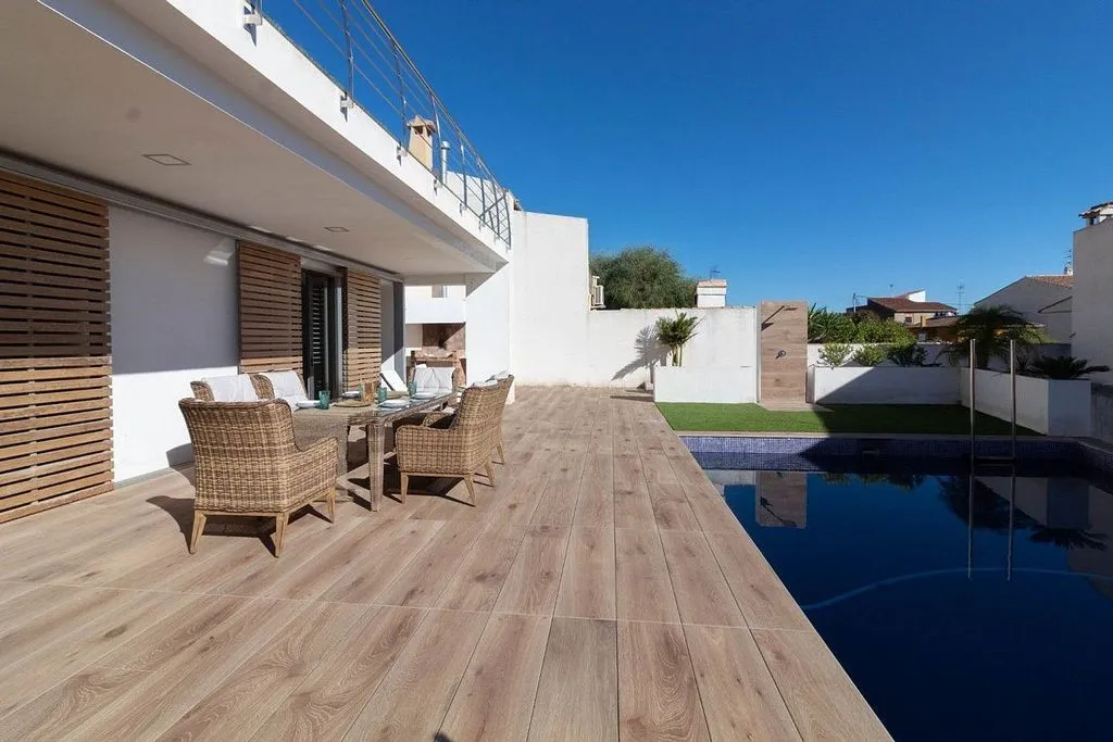 Piscine - Chalet with Pool in Turís