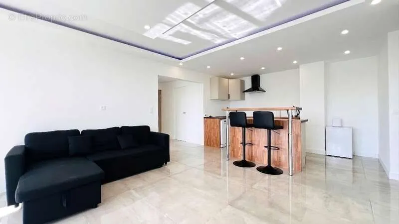 Soggiorno - T4 Apartment with River View in Quimper Ouest