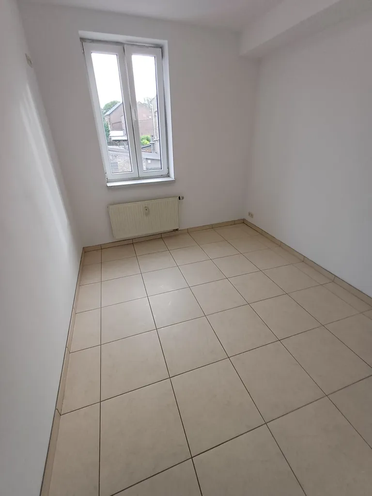 Toad - Bright 1-Bedroom Apartment in Sombreffe