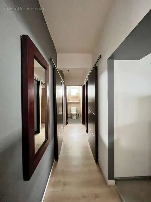 hallway_entrance