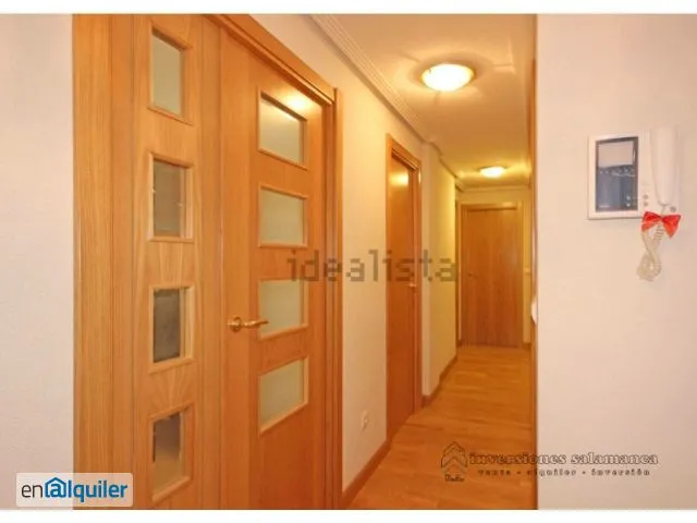 Entrée - Student-Friendly Flat with Balcony in Barrio Blanco