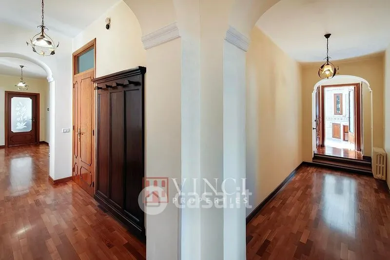 Esik - Charming Apartment with Balcony in Mogliano