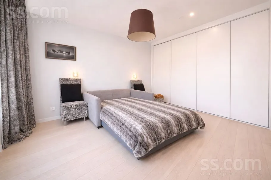 Chambres - 2-Bedroom Apartment with Park Views in Riga Centre