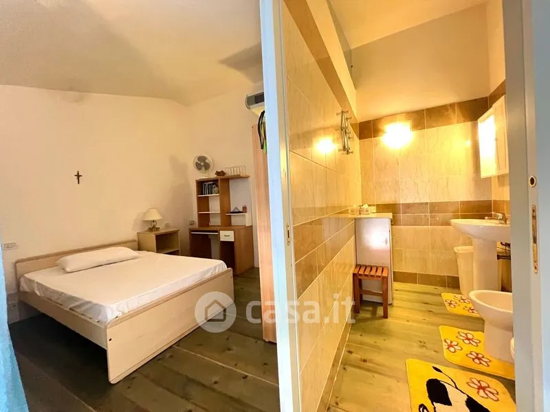 Magamistoad - Seafront Bilocale with Private Parking in Pisa