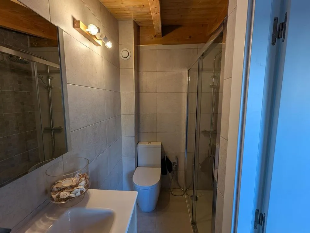 Salles de bain - Duplex Flat with Jacuzzi Terrace in Badalona
