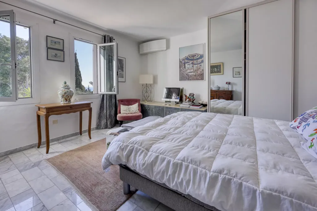 Chambres - Propriété avec Piscine et Vue Mer à Bandol