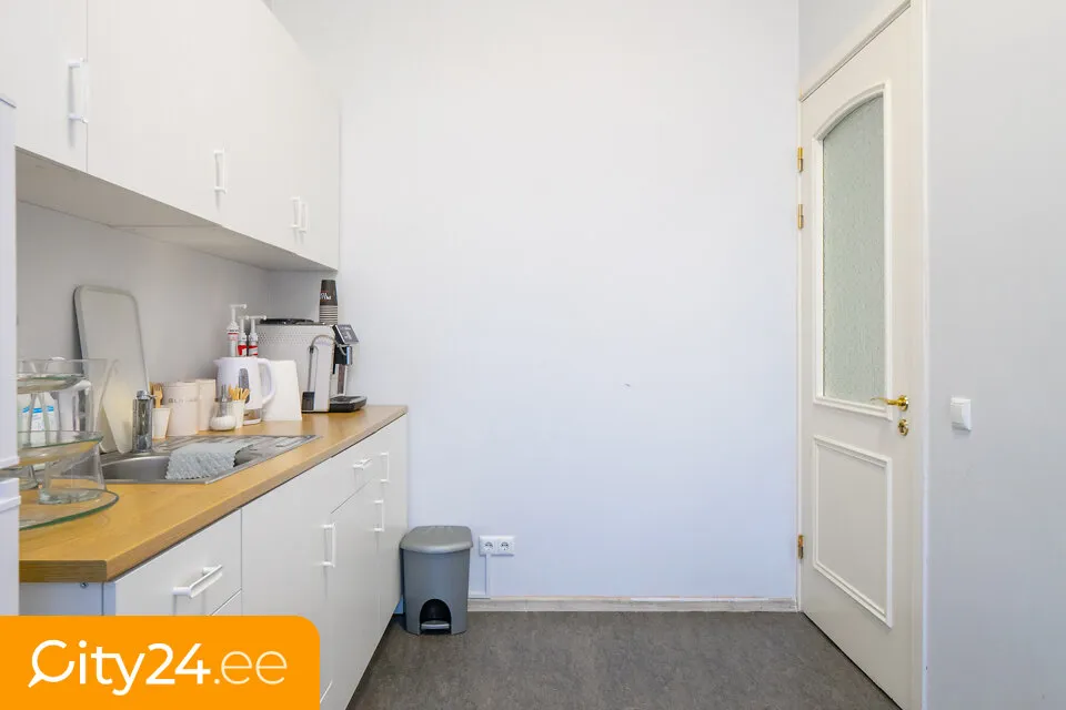 Kabinet - Office Space with Direct Street Access in Riga