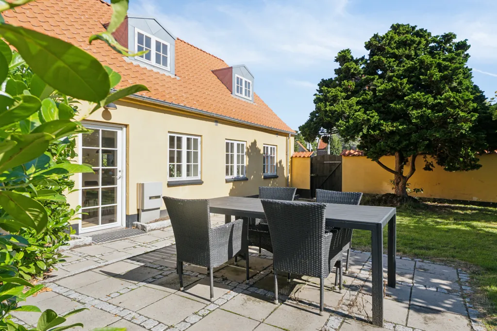 Terrass - Renovated Villa with Garden in Tårnby