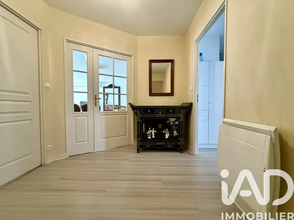 Esik - Spacious Apartment with Terrace in Limoges Centre