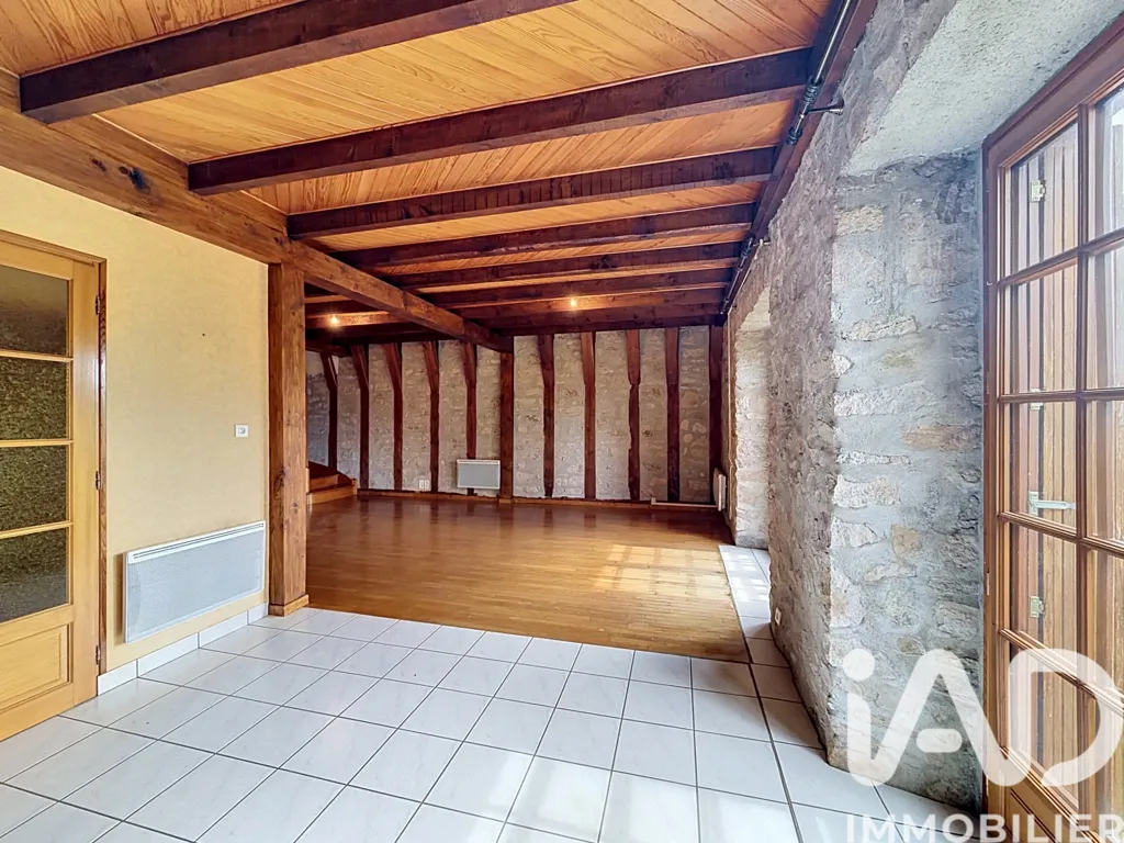 Elutuba - Charming Stone House with Garden in Saint-Chély-d'Apcher
