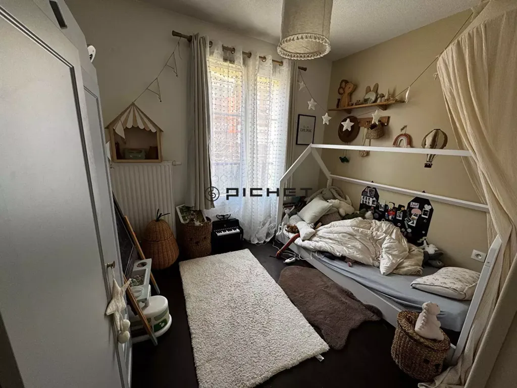 Magamistoad - Modern Apartment with Balcony in Villenave d'Ornon
