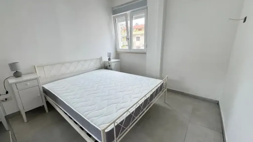 Chambres - Rearranged Apartment with Balcony in Scalea