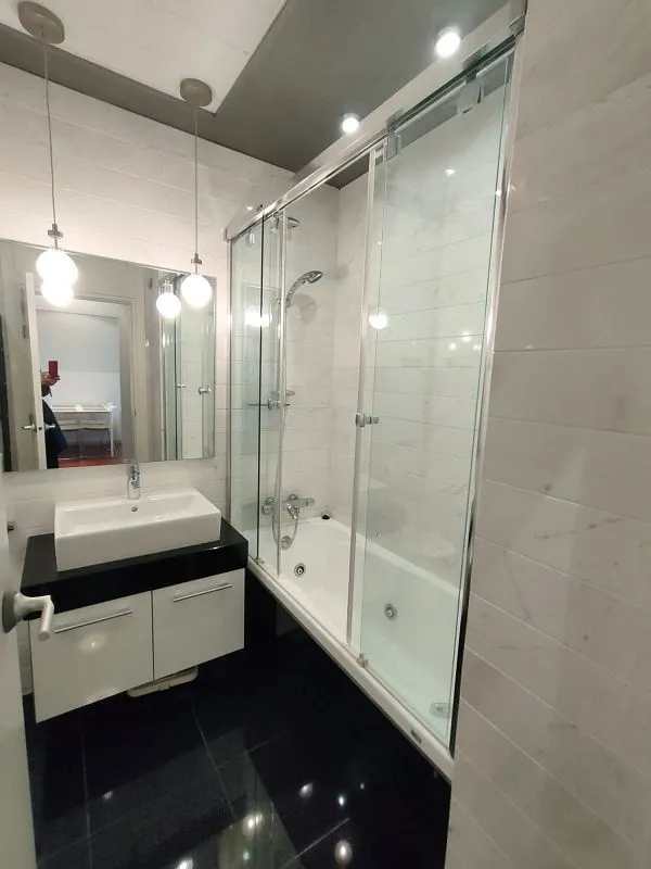 Salles de bain - 1-Bed Apartment with Balcony in Abando