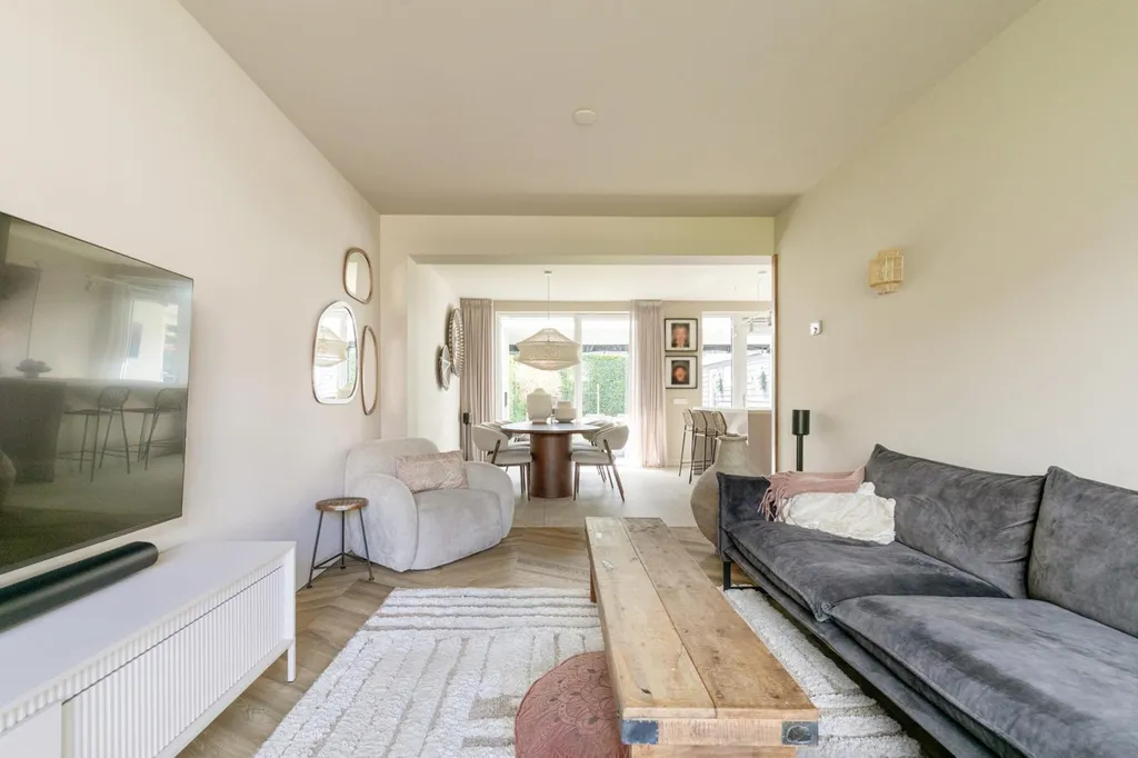 Elutuba - Luxury Two-Storey House with Overkapping in Moergestel