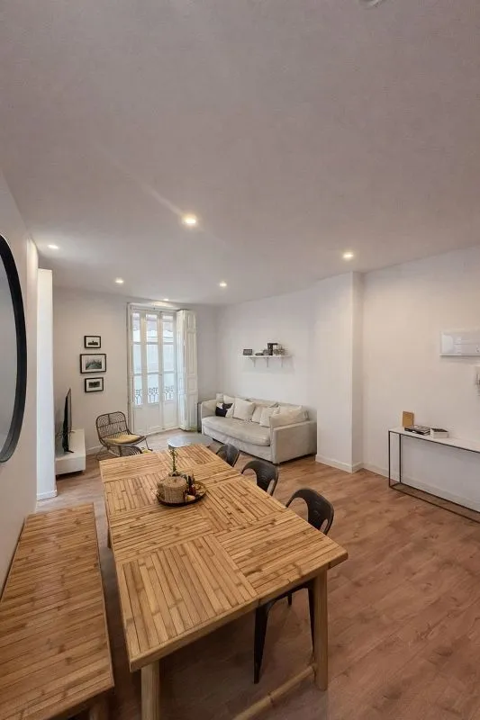 Salle à manger - Modern Flat with Terrace in Russafa, Valencia
