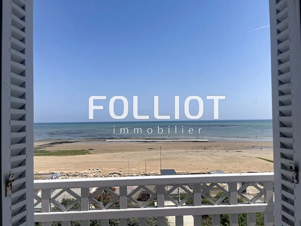 Rõdu - Seafront Apartment with Balcony in Nice
