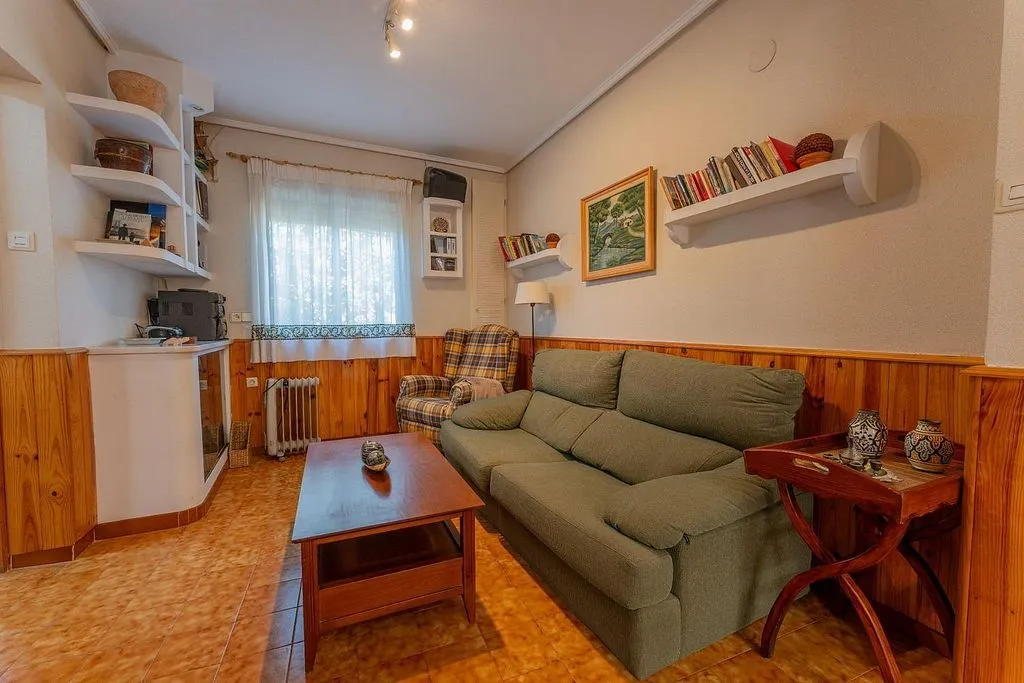 Elutuba - Chalet with Pool in El Altet