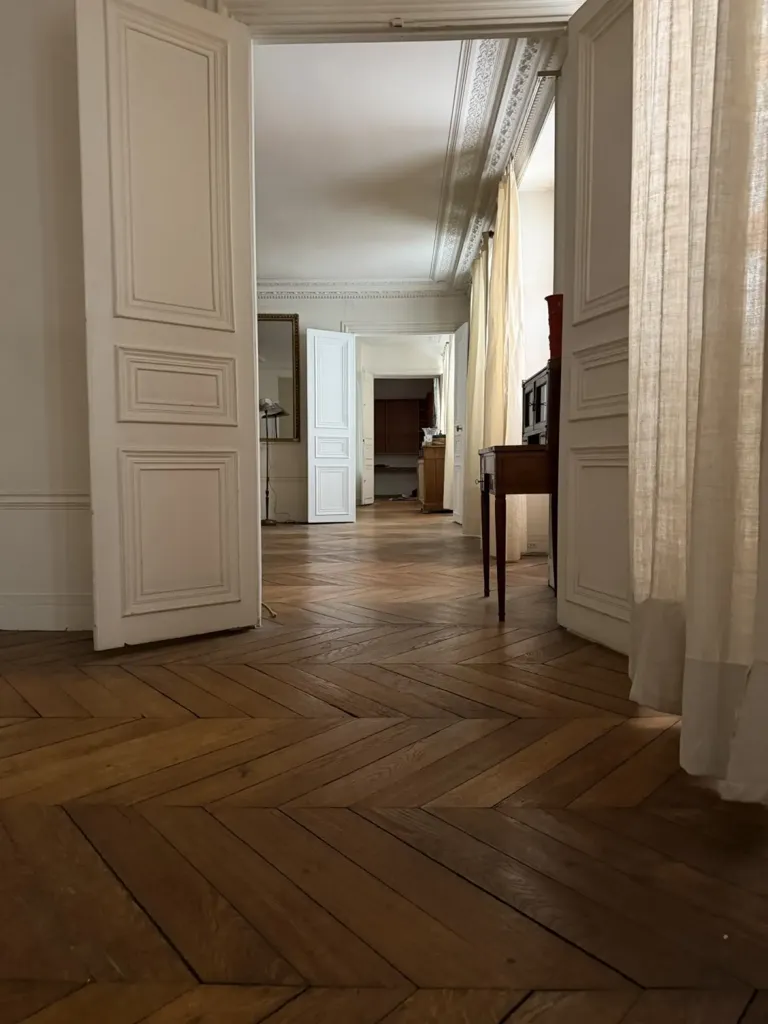 Elutuba - Characterful Flat with South View in Paris