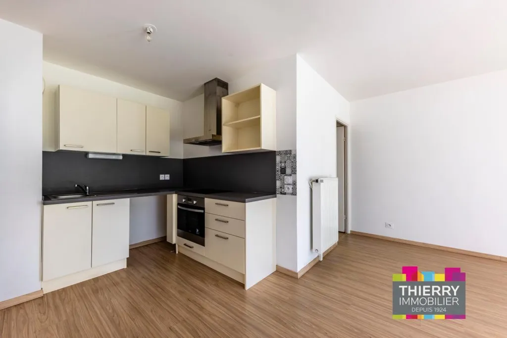Kitchen - Type 3 Flat with Terrace in Rezé