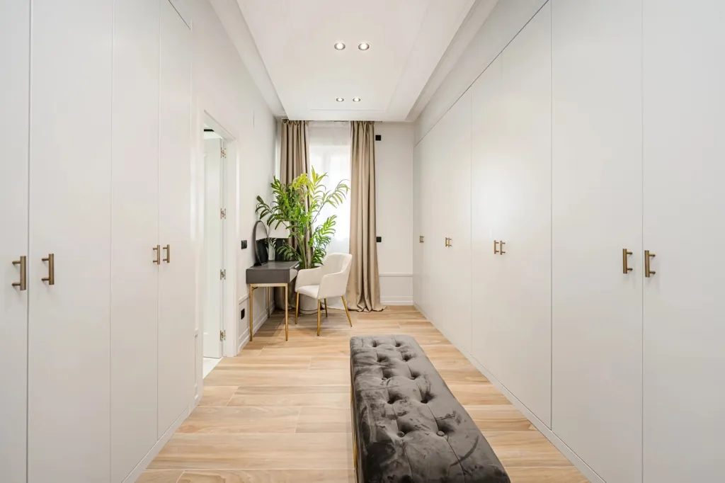 closet_dressing