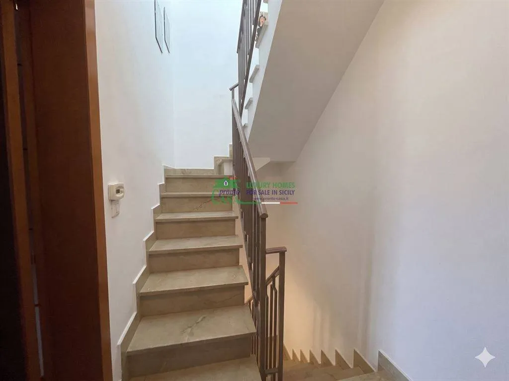 Toad - Fully Renovated House with Balcony in Ragusa