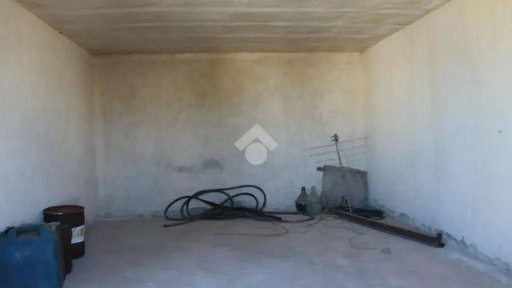Garage - Apartment with Sea View Terrace in Carovigno