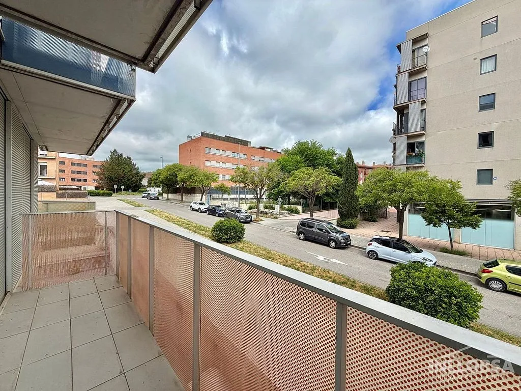 Balcon - Modern Flat with Balcony on Ctra. Santpedor - Bases de Manresa