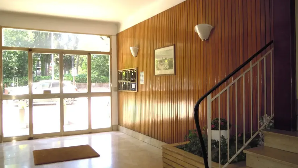 Esik - Rented Room with Panoramic View in Central Rome