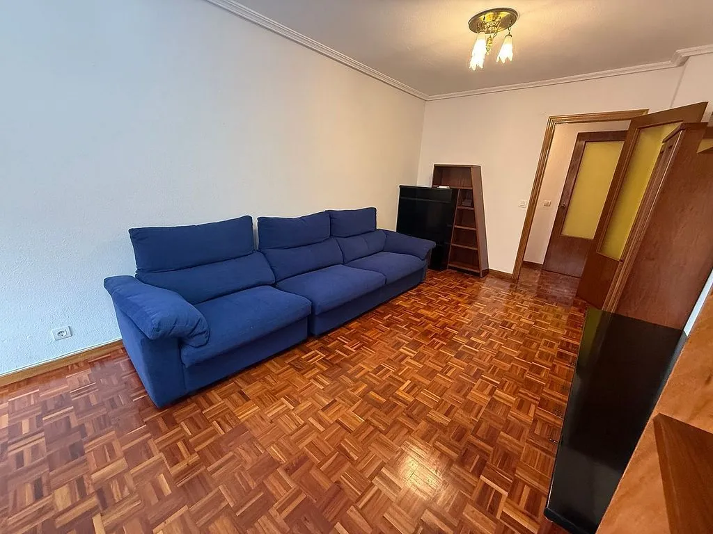Séjour - Apartment with Terrace and Garage in Gamonal