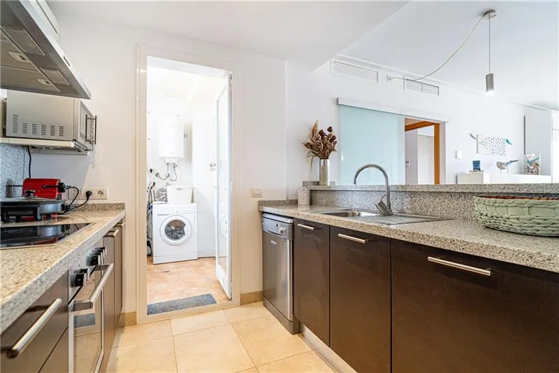 Kitchen - 1-room apartment in Llucmajor
