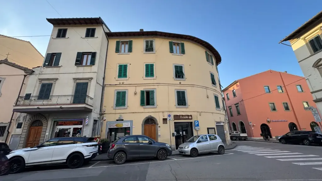 Välivaade - Central Apartment with Large Bedrooms in Empoli