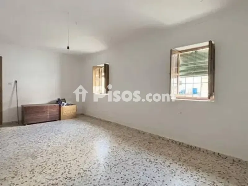 Pièces - Señorial Adosada with Patio in Íllora