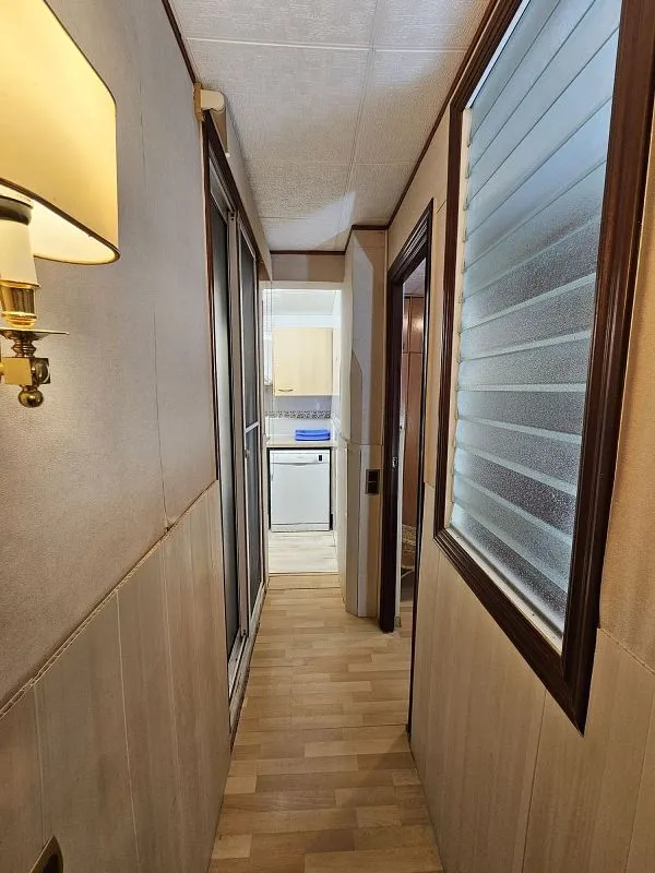 Esik - Flat with South-West View in Nou Eixample Sud