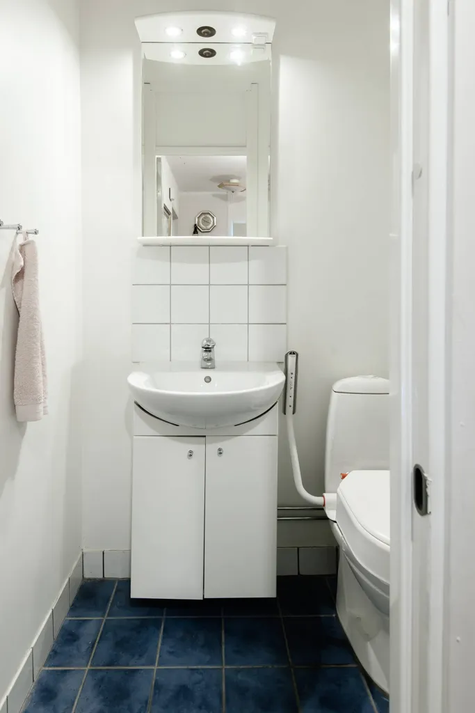 Salles de bain - Apartment with Terrace in Upplands-Bro