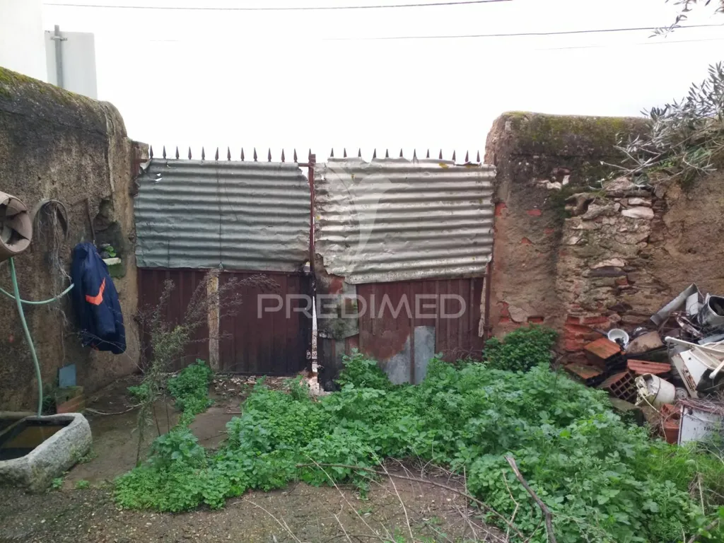 Jardin - Reconstruction Property in Alandroal Historic Centre