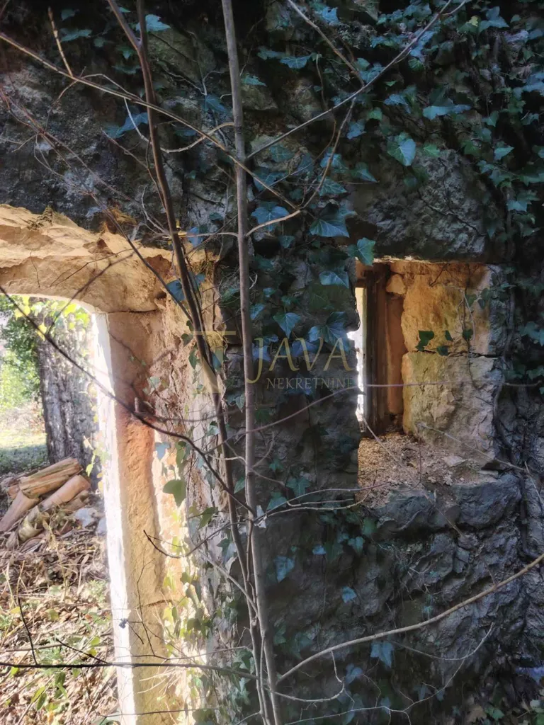 Aed - Two Stone Houses with Lake View in Tribalj