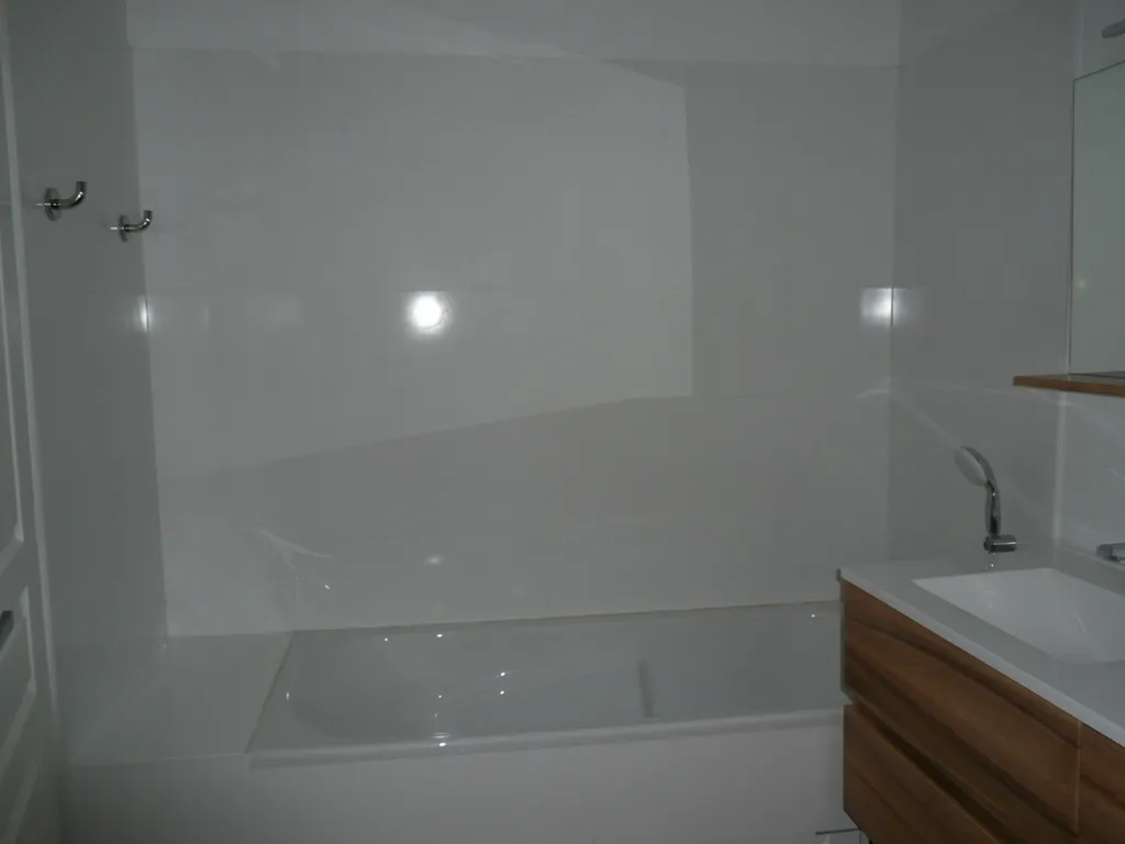 Salles de bain - Appartement de Ville avec Terrasse à Cognac
