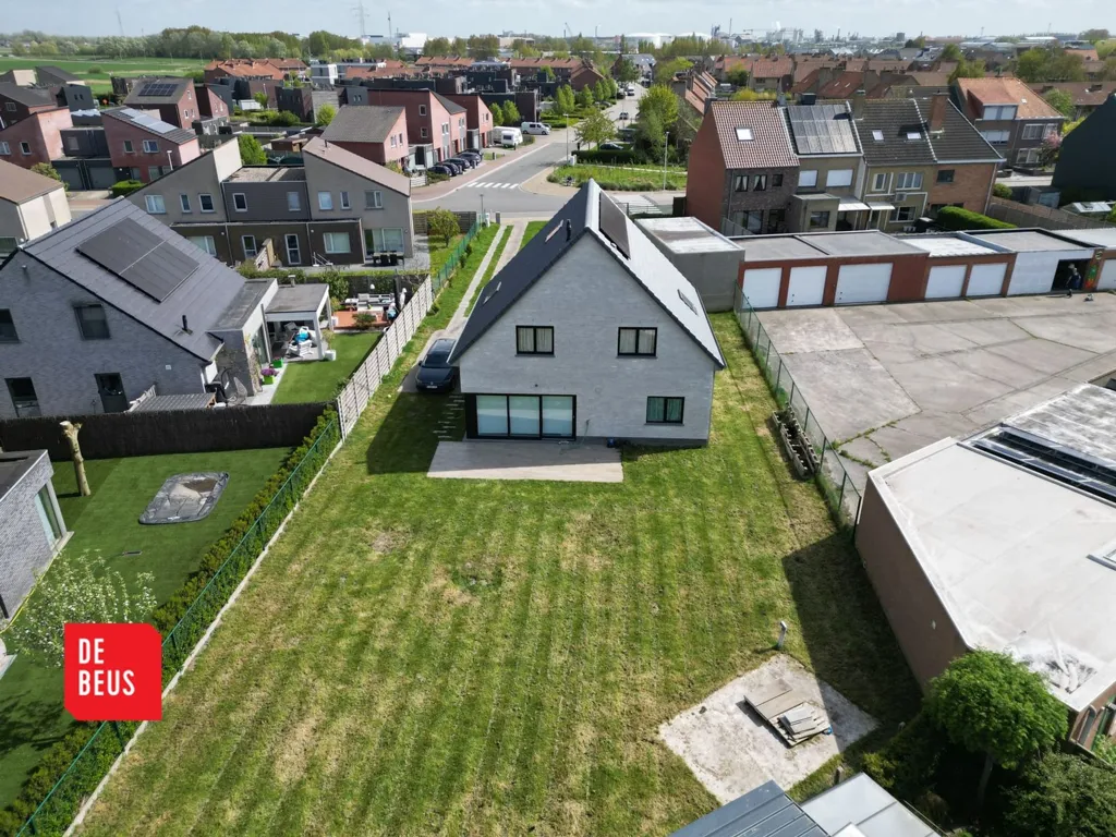 Õhuvaade - Modern Villa with Solar Panels in Bredene